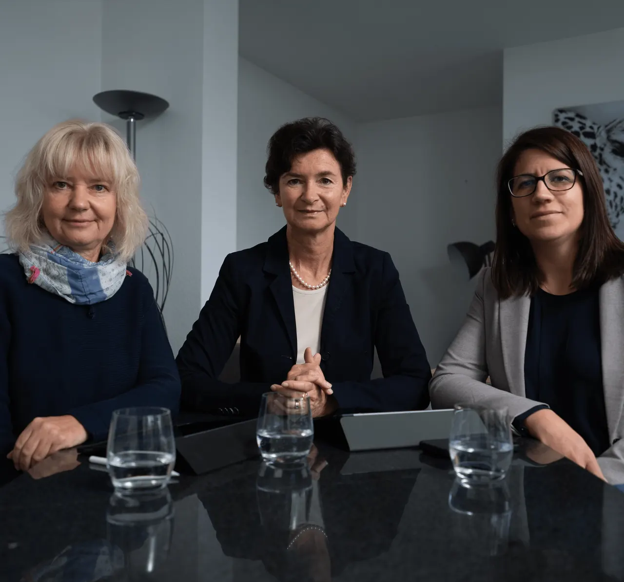 Das Team der Preißer Immobilien GmbH am Besprechungstisch